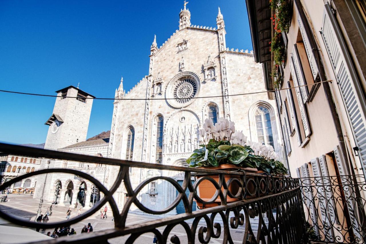 La Finestra Sul Duomo - The House Of Travelers Daire Como Dış mekan fotoğraf