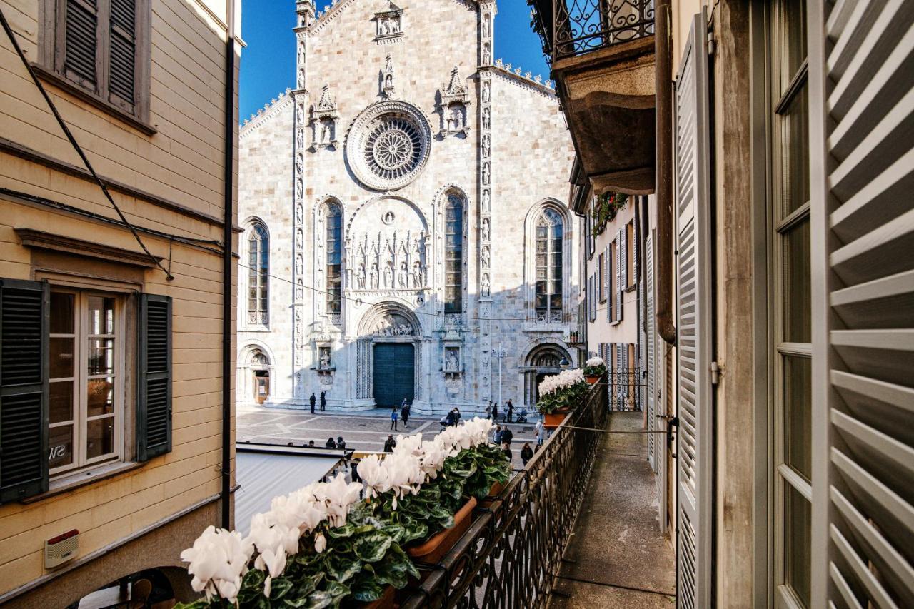La Finestra Sul Duomo - The House Of Travelers Daire Como Dış mekan fotoğraf